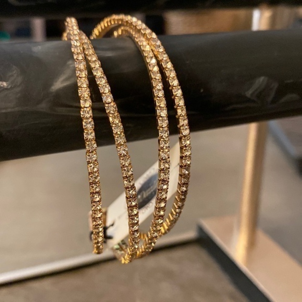 ⭐️‼️NWT‼️ Sparkle Rose Gold Bangle